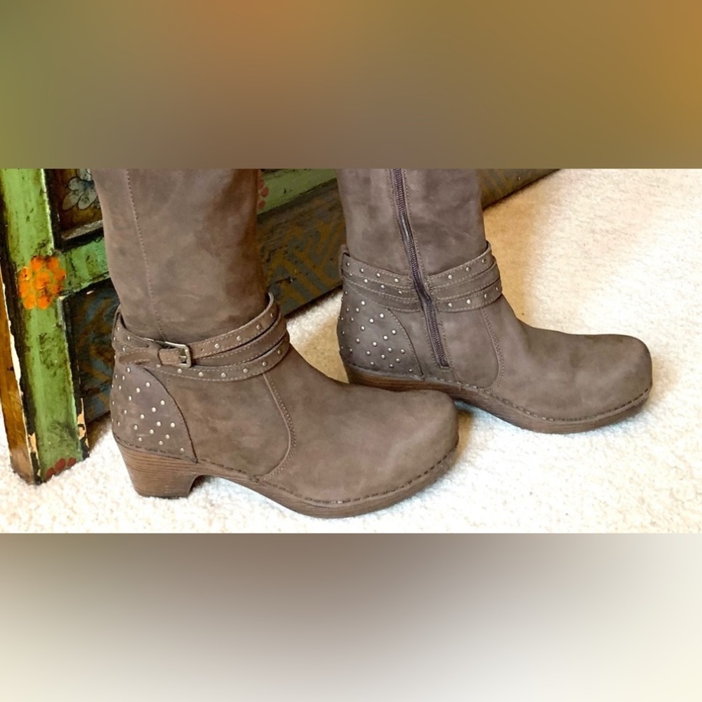 Studded Nubuck Dansko Myra Heeled Clog Boots 39